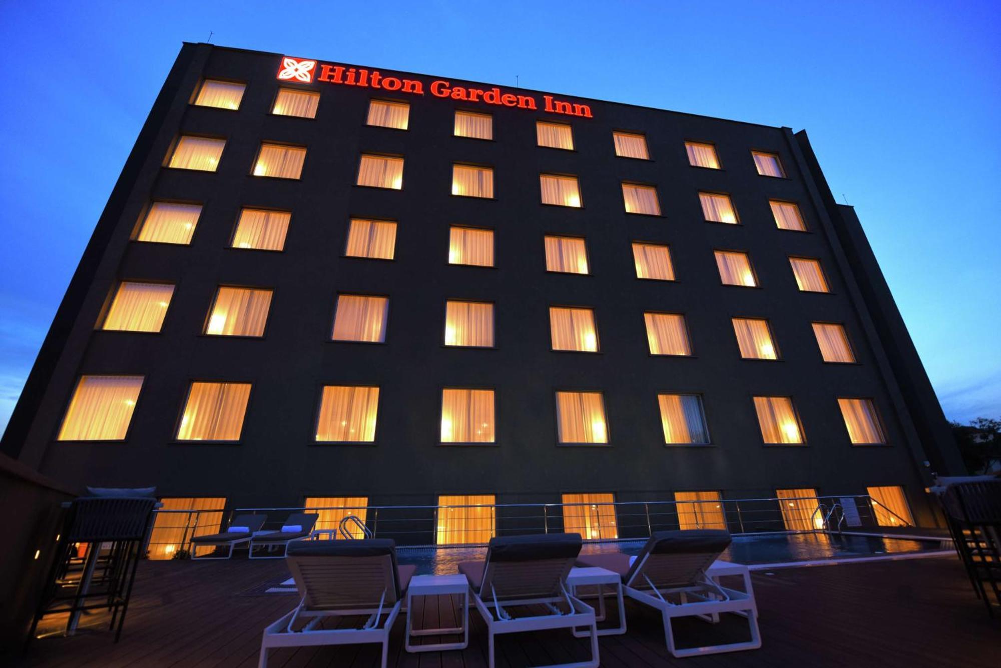 Hilton Garden Inn Kampala Ngoại thất bức ảnh
