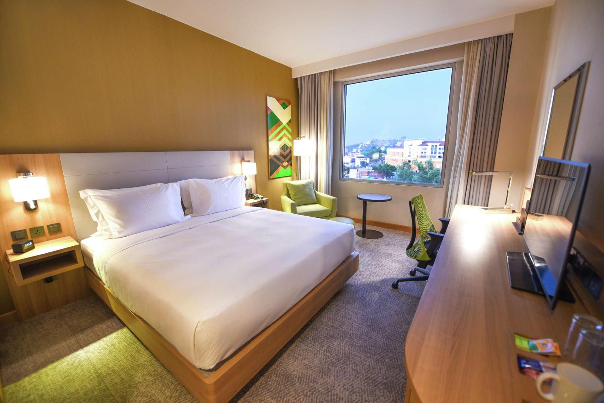 Hilton Garden Inn Kampala Ngoại thất bức ảnh