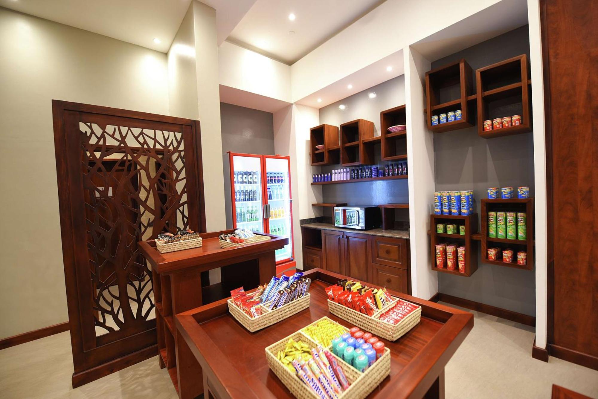 Hilton Garden Inn Kampala Ngoại thất bức ảnh