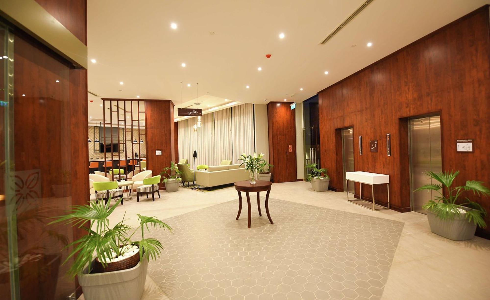 Hilton Garden Inn Kampala Ngoại thất bức ảnh