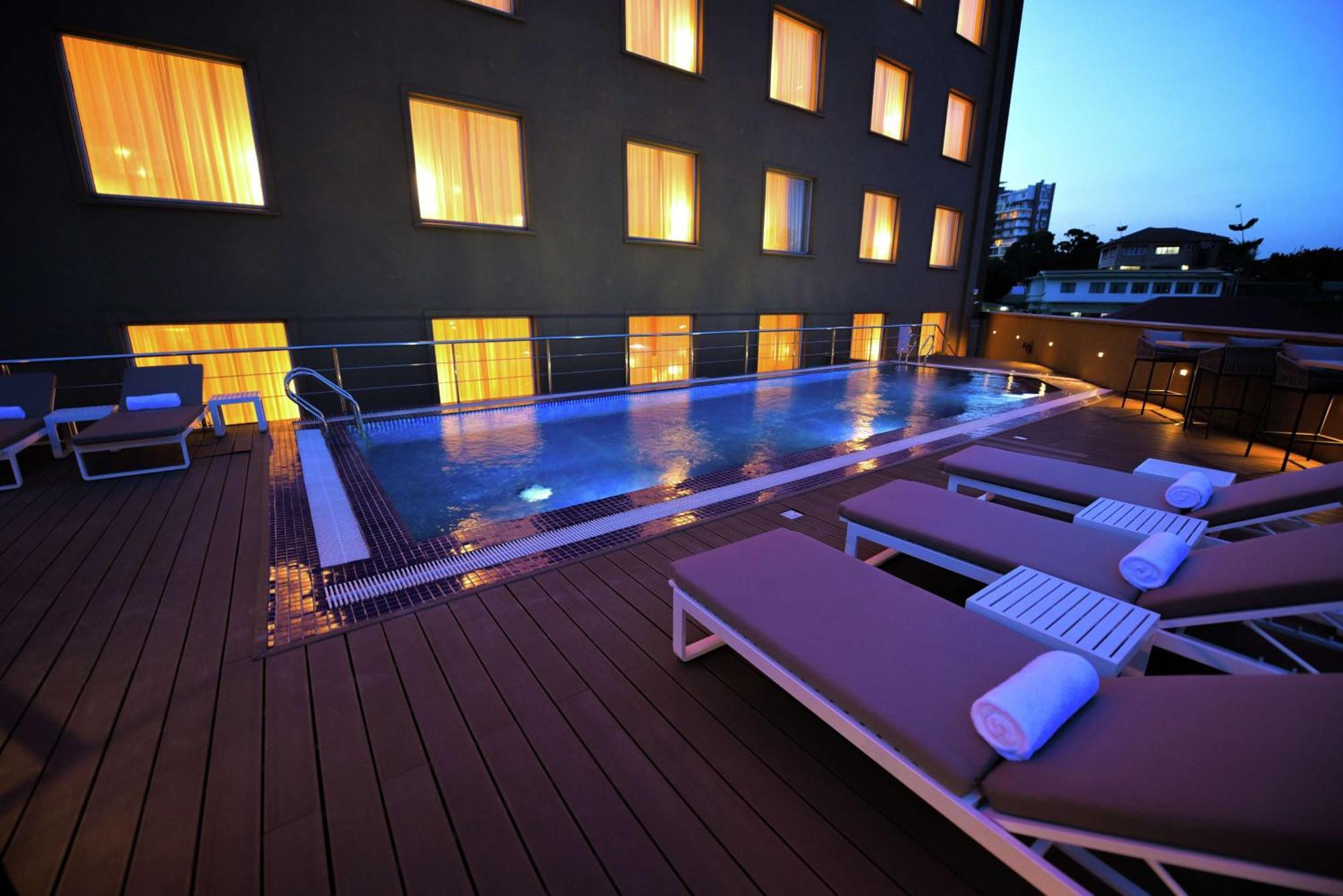 Hilton Garden Inn Kampala Ngoại thất bức ảnh