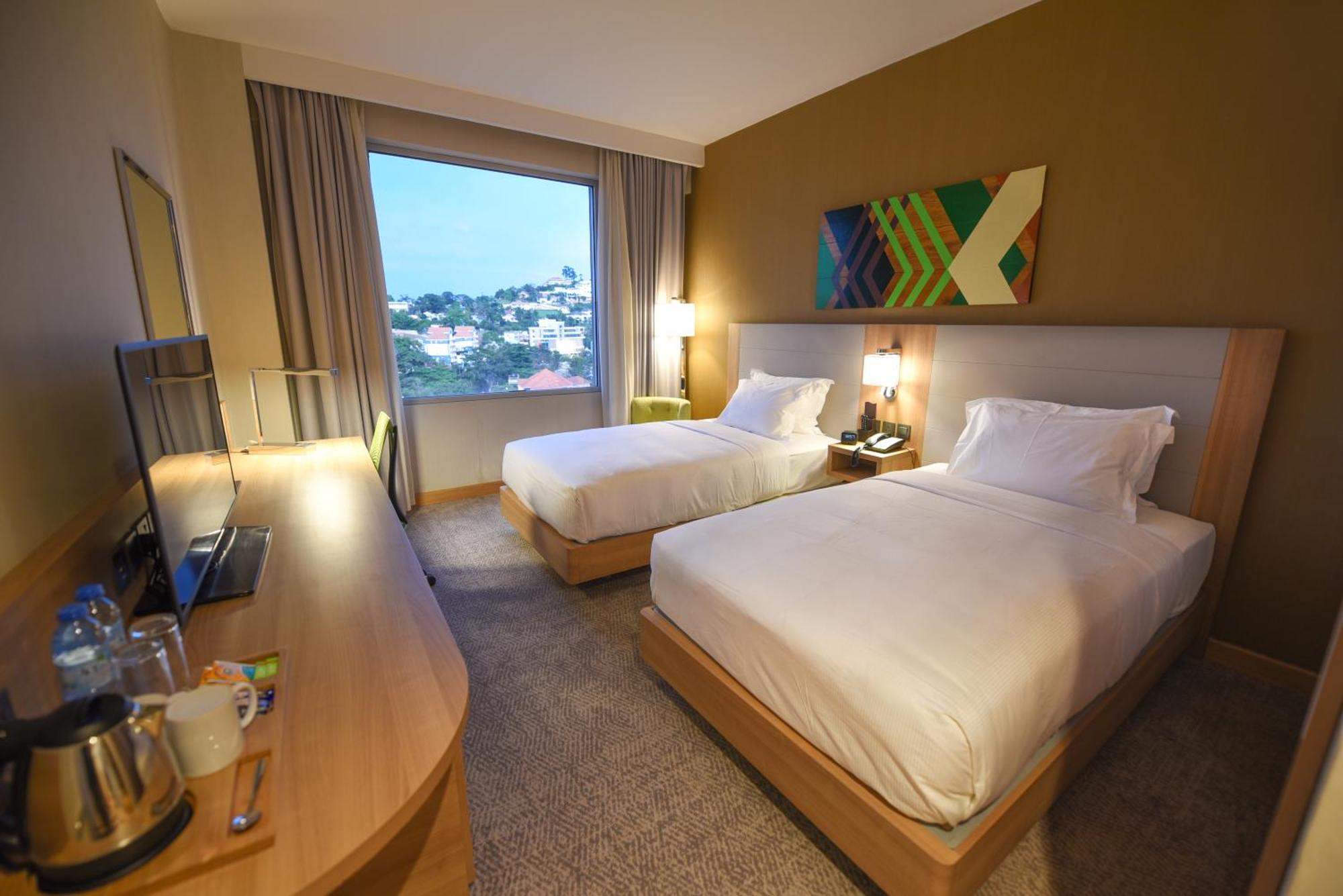 Hilton Garden Inn Kampala Ngoại thất bức ảnh